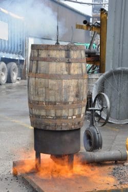 charring-the-black-barrel-250x376 West Cork Distillery, eine irische Erfolgsstory