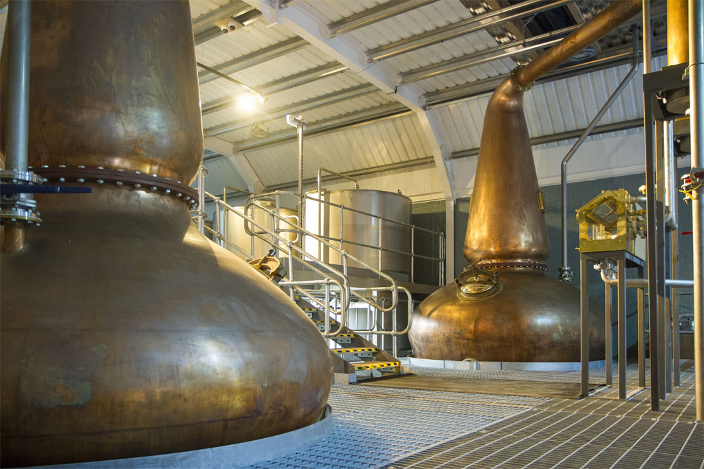 kingsbarns-stills Kingsbarns Distillery’s Single Malt wird flügge: Die Wemyss Familie feiert ihren ersten “Dram” aus Fife