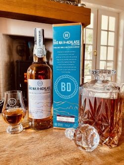 bad-na-h-achlaise-port-cask-ist-der-neueste-single-malt-whisky-der-badachro-distillery-aus-den-highlands.-scaled-250x333 Badachro Distillery veröffentlicht limitierte Auflage eines neuen Portweinfasses für Single Malt Whisky