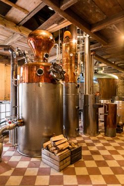 schraml-destille-4492-250x375 Stonewood wird zum Mekka des Deutschen Whiskys